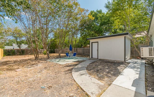207 Hermine Blvd Unit 2