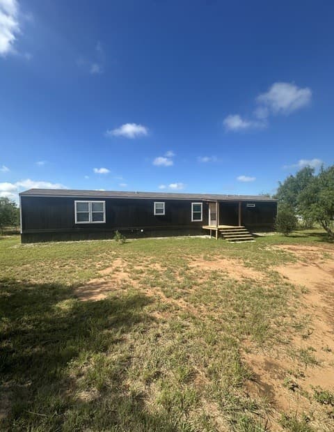 825 County Road 640