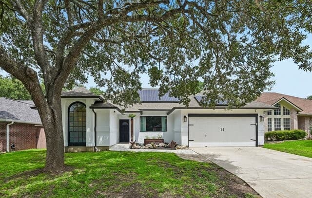 14215 Silverhollow