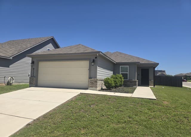 8131 Crestway Landing