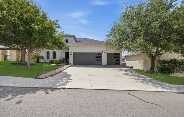 23326 Woodlawn Rdg