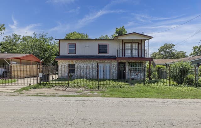 2029 Burton Ave