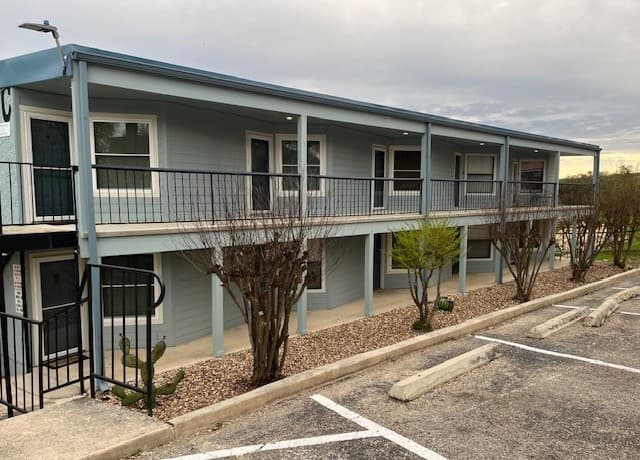 943 Parkview Unit APT C3