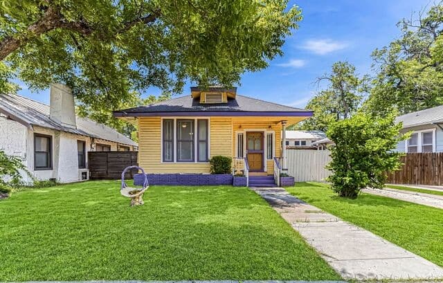 631 Cedar St