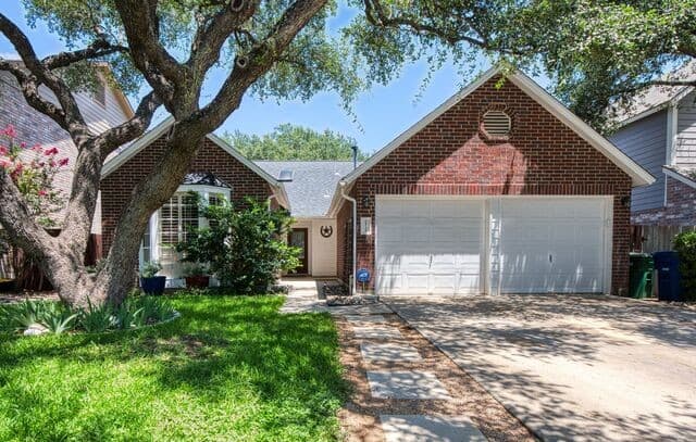 2423 Cedar Ridge
