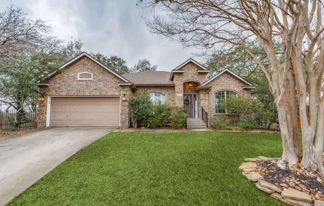 1325 Black Oak Dr