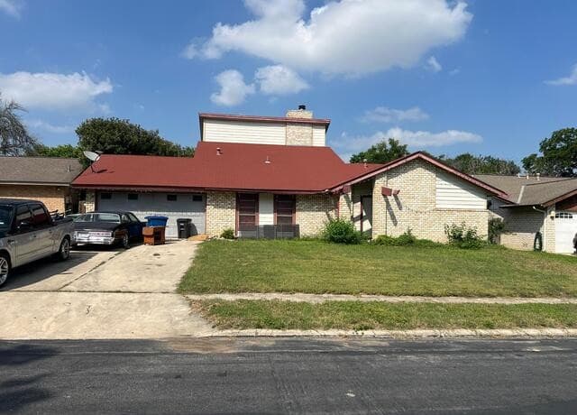 13014 Larkyorke St