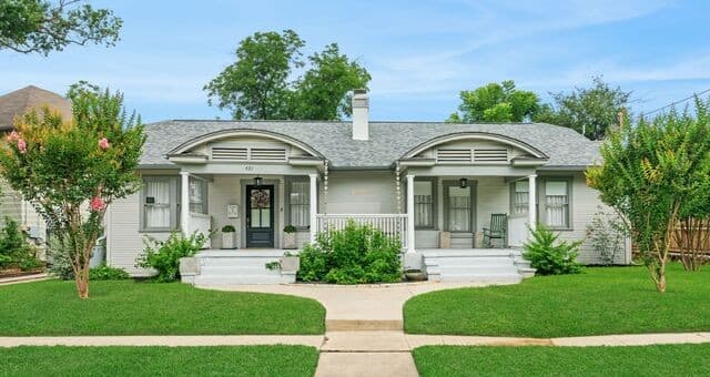 431 Queens Crescent St, San Antonio, TX 78212