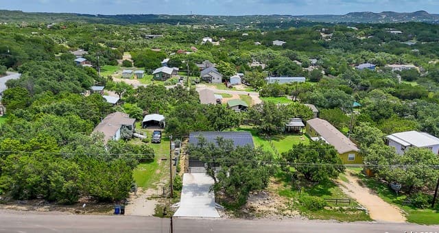 1345 Willow Dr