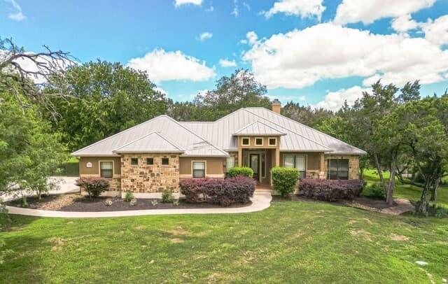 2628 Wolf Lair