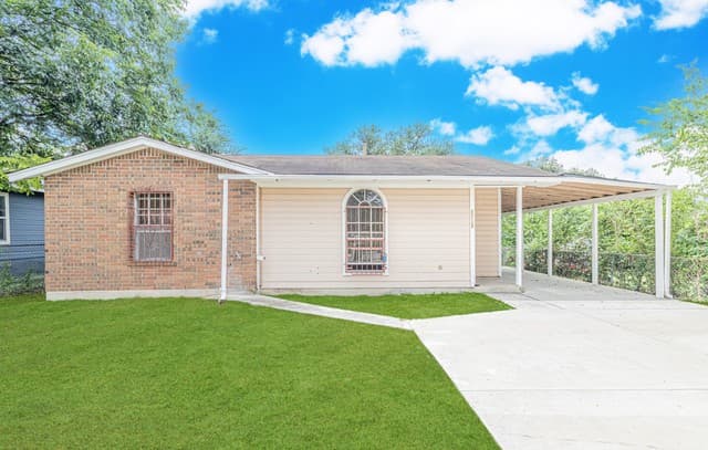 2416 Arbor