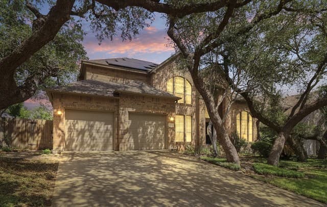 4114 Luckenbach Rd