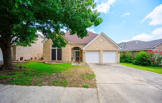 8807 Brae Crest Dr