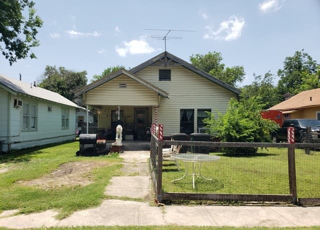 426 E Highland Blvd