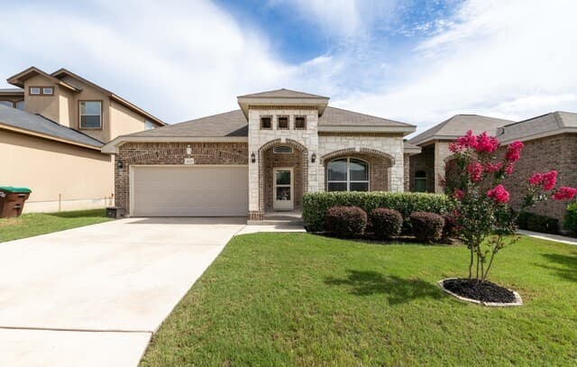 6122 Lowrie Block