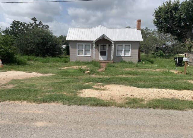 502 Bowman Ave