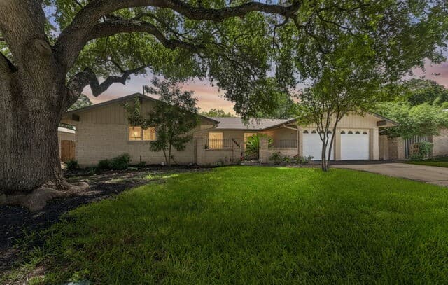 10007 Astronaut Dr, San Antonio, TX 78217