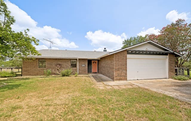 270 Briarwood Cir