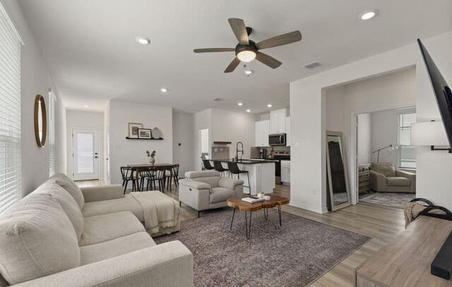 4831 Park Cape