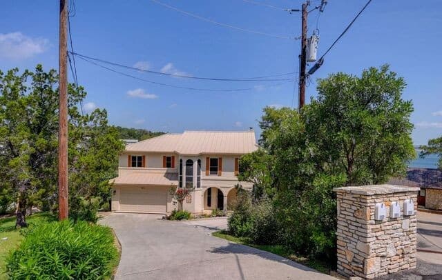161 Village Dr
