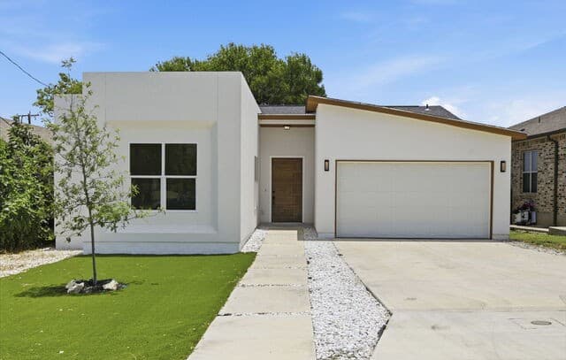 11318 Lisbon Dr