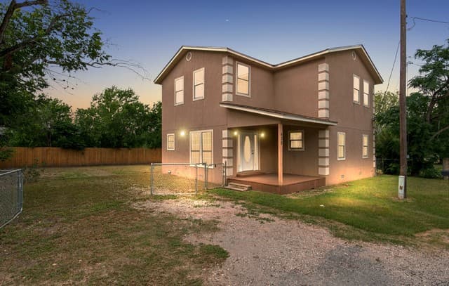 438 Cresthill Rd