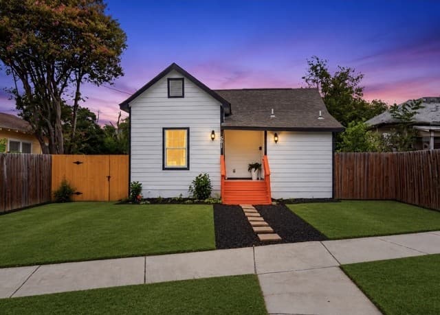 541 Aransas Ave