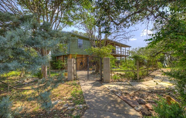 785 Park Shores