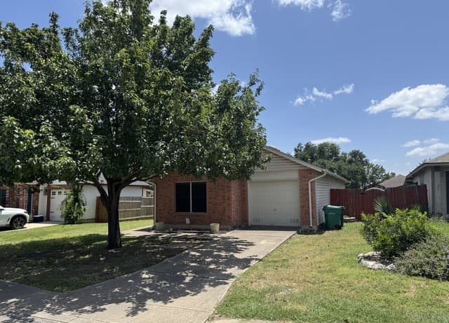 5407 Champions Hill Dr