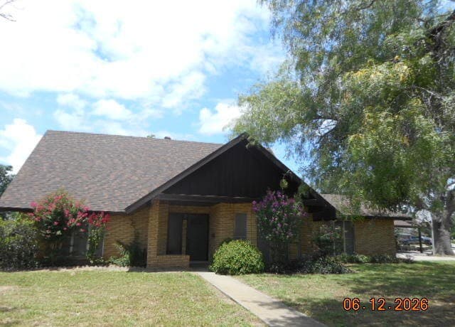412 Chaparral Dr.