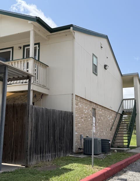 4949 Hamilton Wolfe Unit 4204
