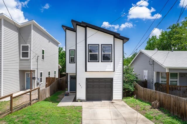 547 Belmont