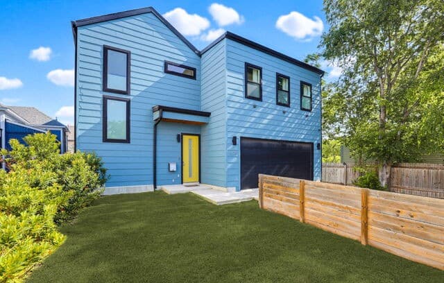 626 Montana St