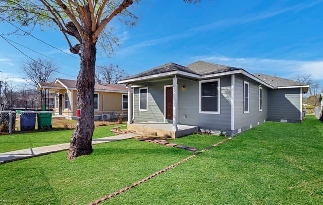 1635 Arbor Pl