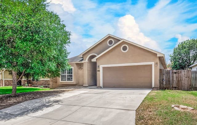 14411 Corral Ct