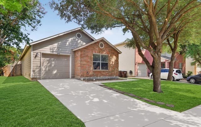 7418 Banister Pass