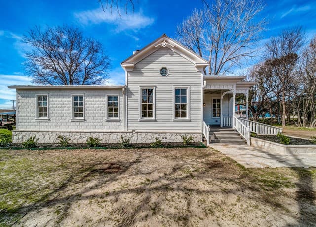 824 5A-2 High Street, Comfort, TX 78624