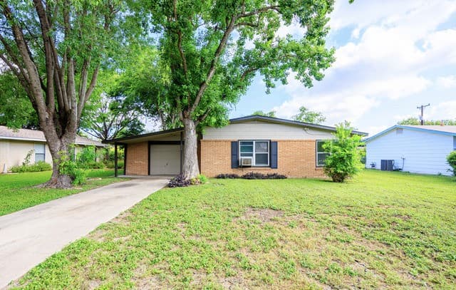 315 Cresham Dr