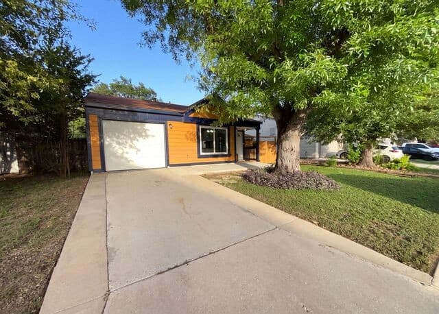 6226 Valley Castle