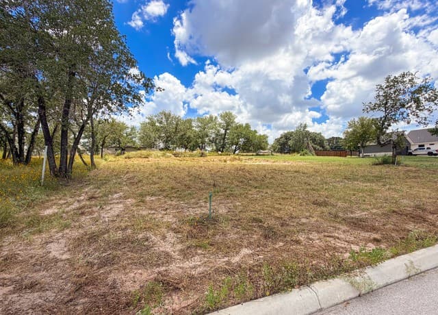 165 Ash Parkway
