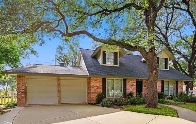 322 Westwind Cir
