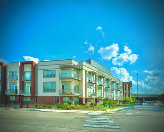 1140 E Quincy St Unit 1140