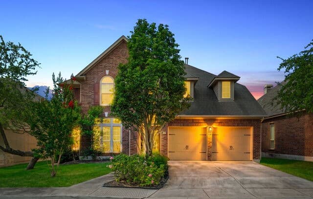 2602 Sierra Peak