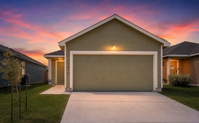13810 Haystack Rdg