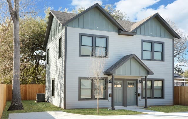 311 Ferguson Unit 202