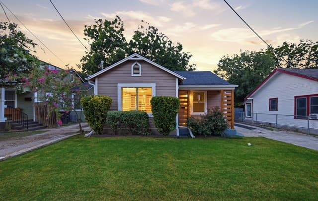 221 E French Pl