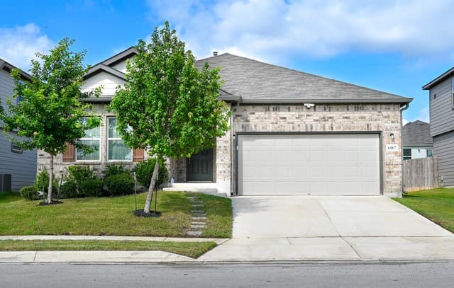 6907 Titan Park