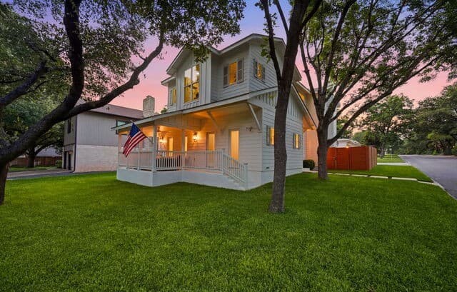 301 Ogden Ln