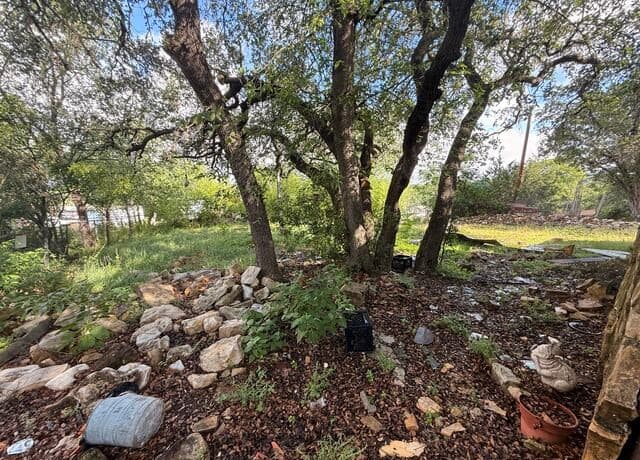626 La Cresta Dr