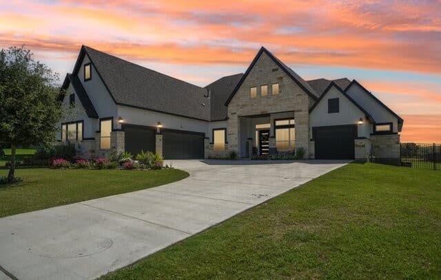 209 Englewood Ln
